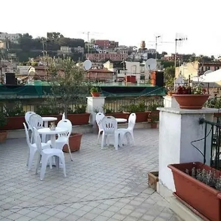 Couette-café Vesuviane 'e Belle 'mbriane