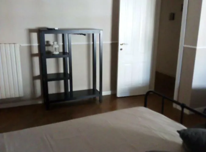 Bed & Breakfast Vesuviane 'e Belle 'mbriane Neapel